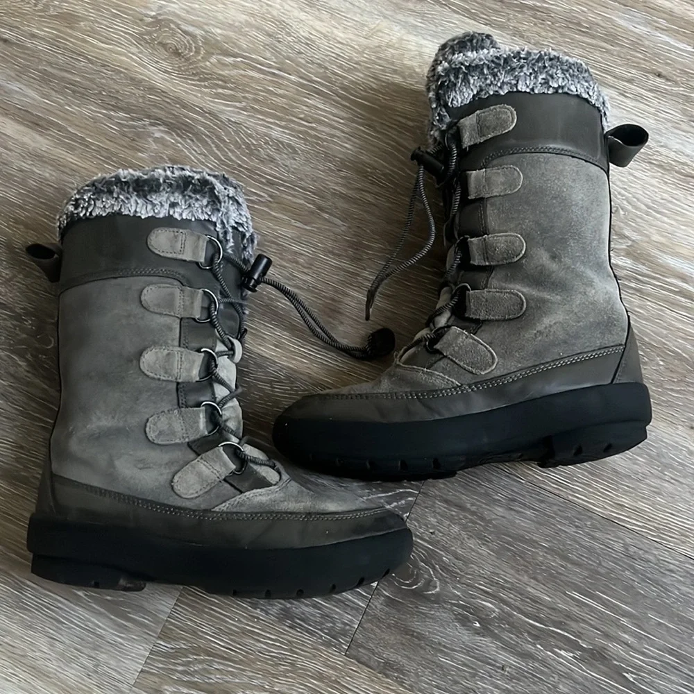 All in Motion girls snow boot winter waterproof lined size 2